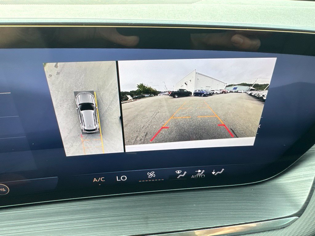 Used 2024 Buick Envision Preferred AWD/4WD image 13