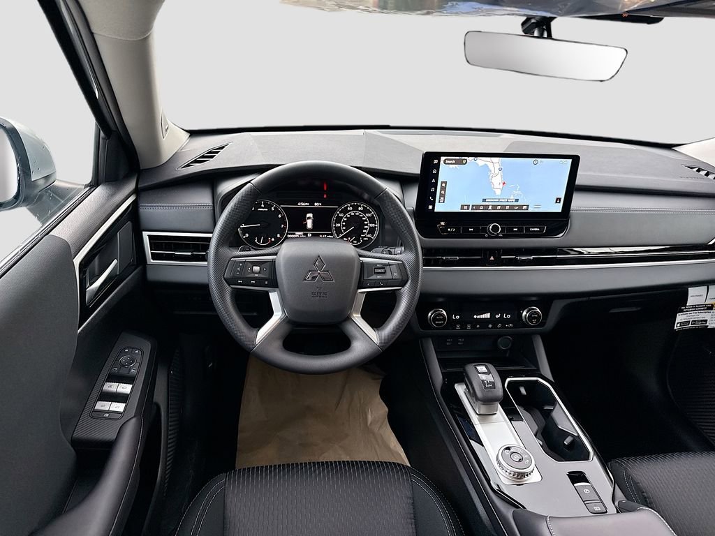 New 2026 Mitsubishi Outlander ES image 22