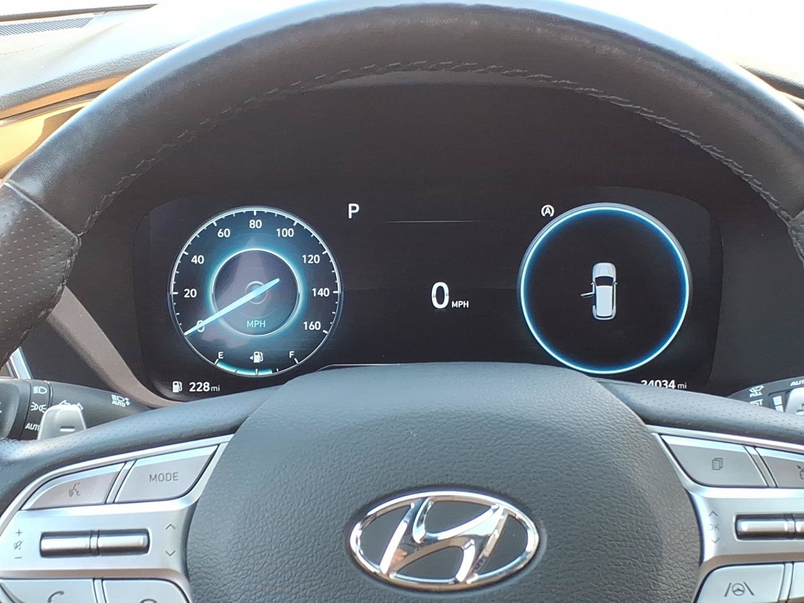 Used 2023 Hyundai Santa Fe Calligraphy AWD/4WD image 9