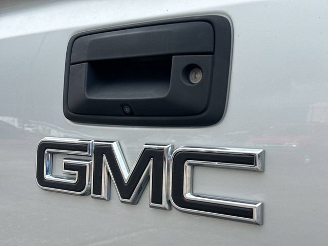 Used 2016 GMC Sierra 1500 SLE w/ SLE Value Package AWD/4WD image 9