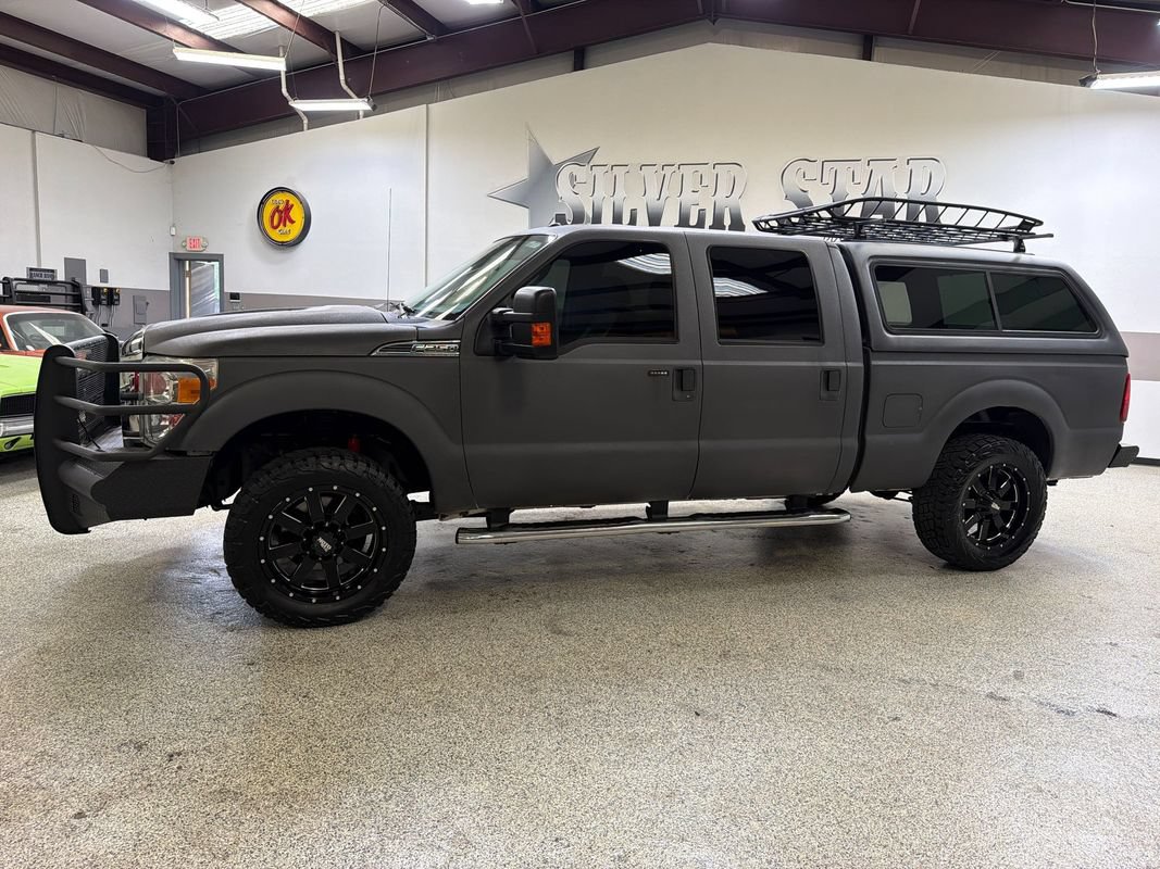 Used 2016 Ford F250 XLT w/ XLT Value Package AWD/4WD image 2