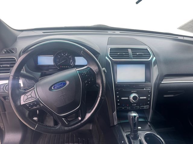 Used 2016 Ford Explorer Limited image 10