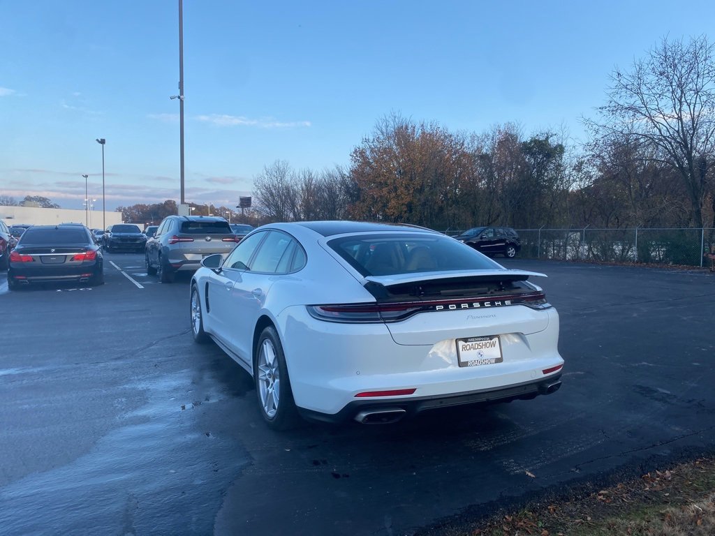 Used 2022 Porsche Panamera Base image 3