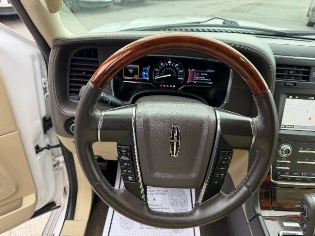 Used 2017 Lincoln Navigator L Reserve AWD/4WD image 20
