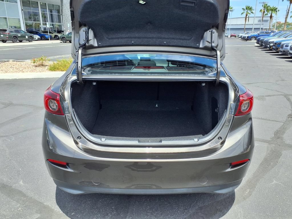 Used 2016 MAZDA MAZDA3 i Touring w/ Popular Equipment Package FWD image 15