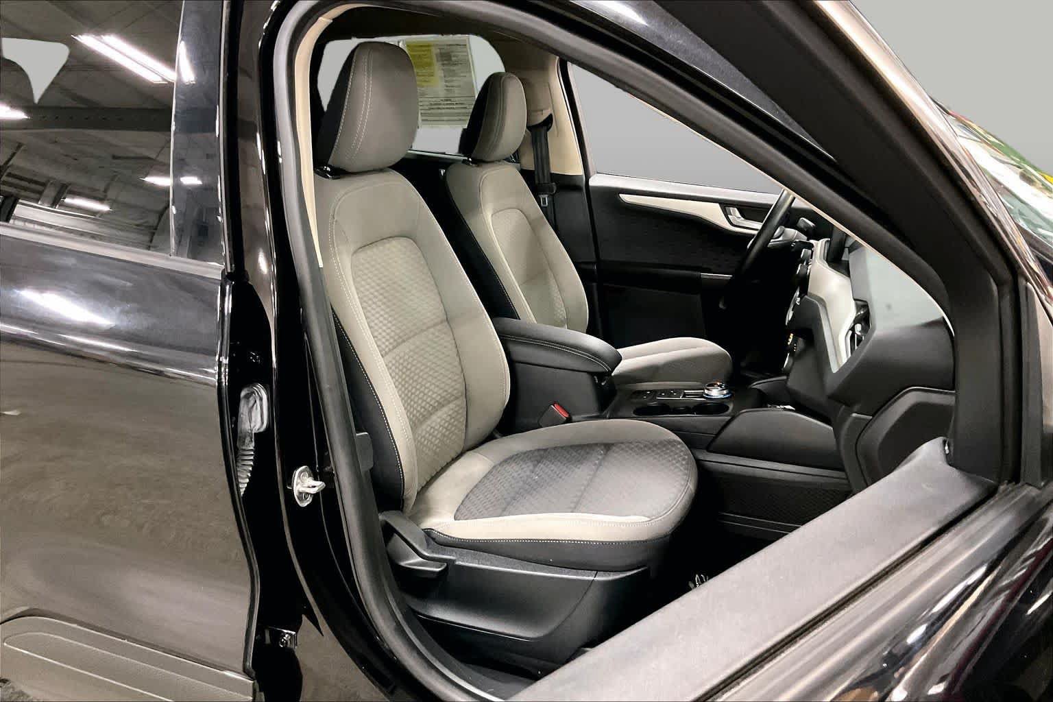 Used 2020 Ford Escape SE AWD/4WD image 9