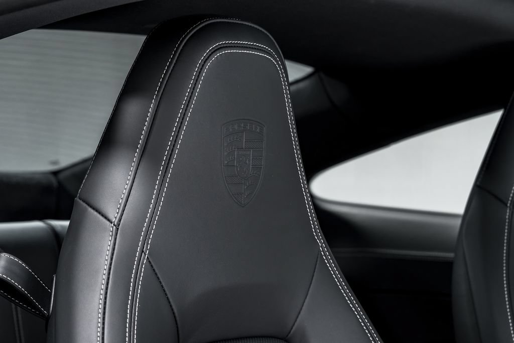 Used 2025 Porsche 911 Carrera RWD image 36