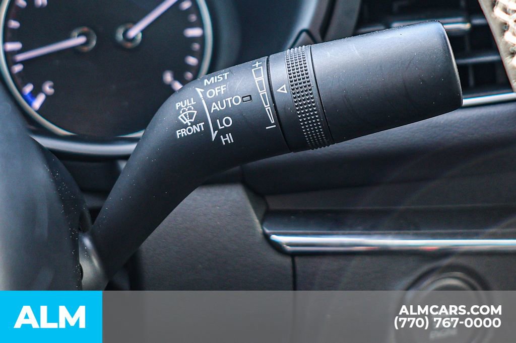 Used 2024 MAZDA MAZDA3 s FWD image 32