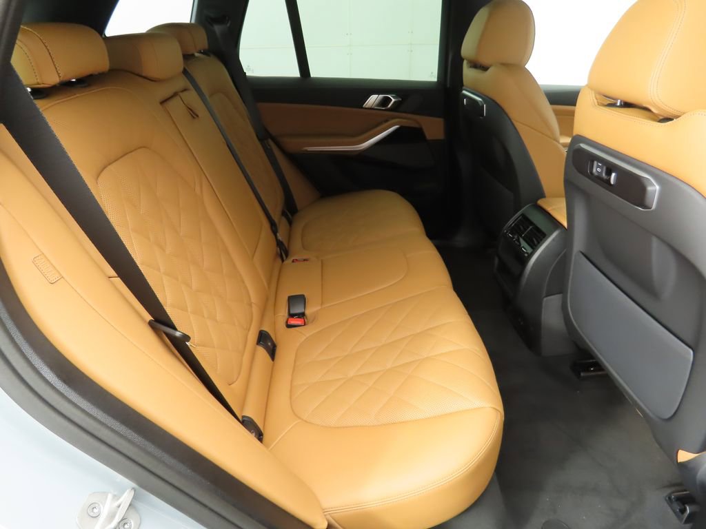 New 2026 BMW X5 sDrive40i w/ M Sport Package image 22