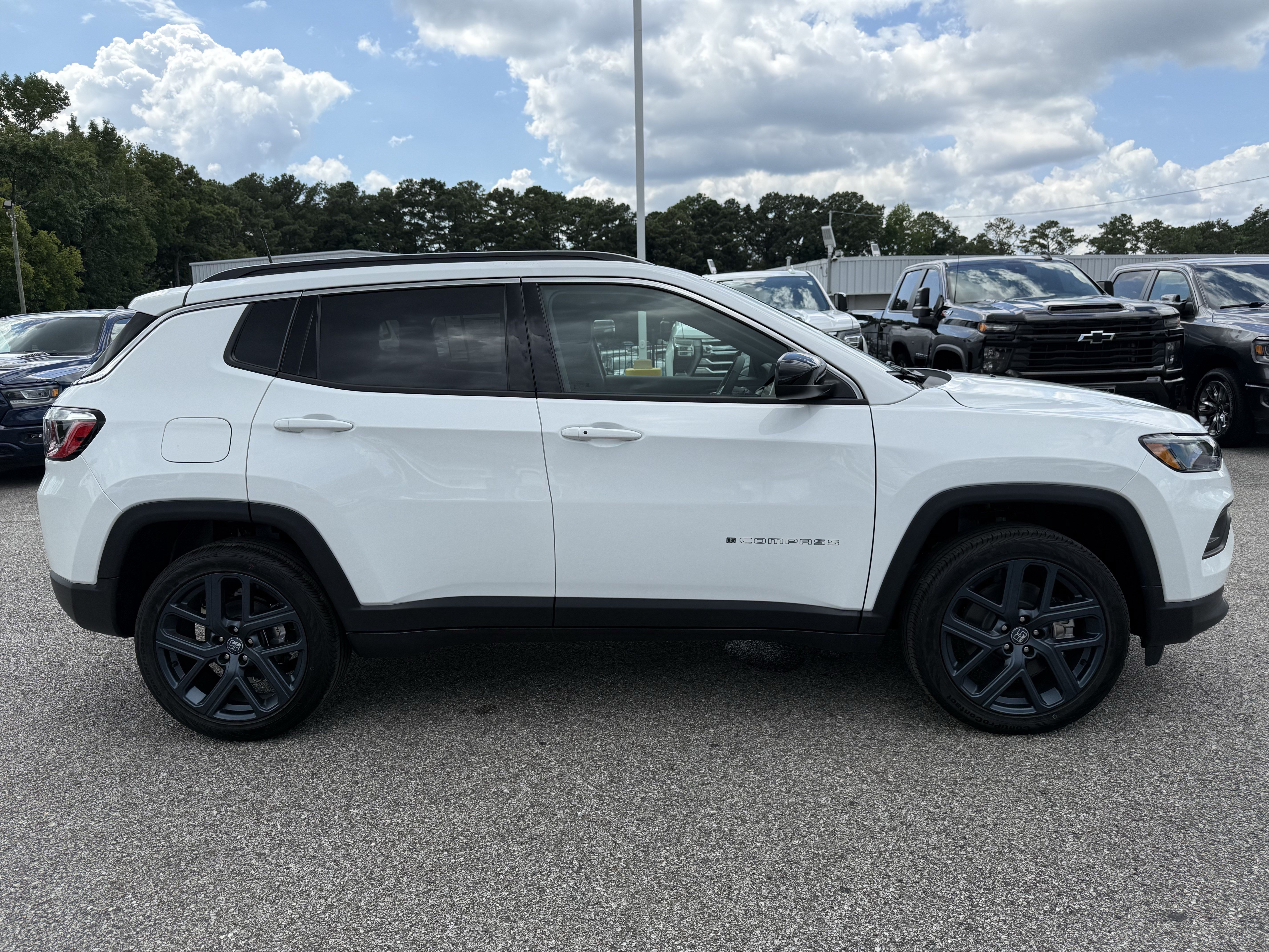 New 2026 Jeep Compass Latitude AWD/4WD image 11