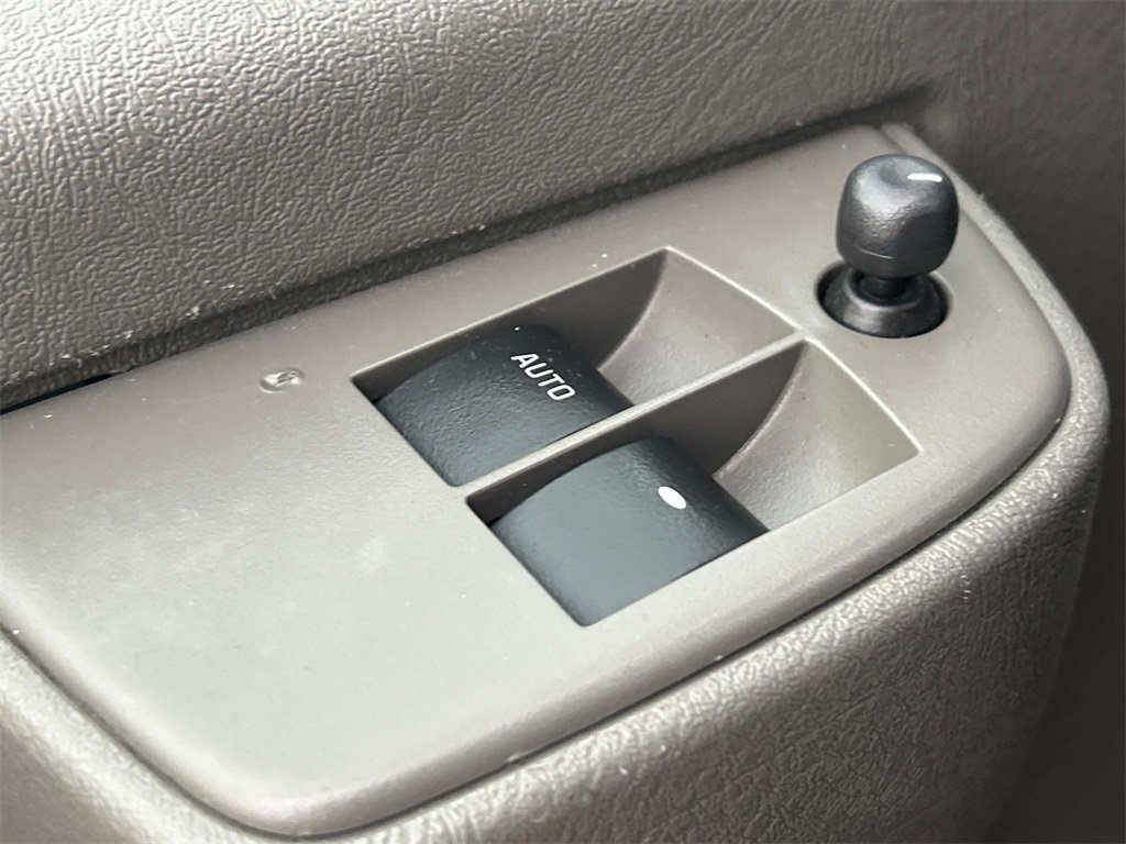 Used 2023 GMC Savana 2500 w/ Driver Convenience Package image 15