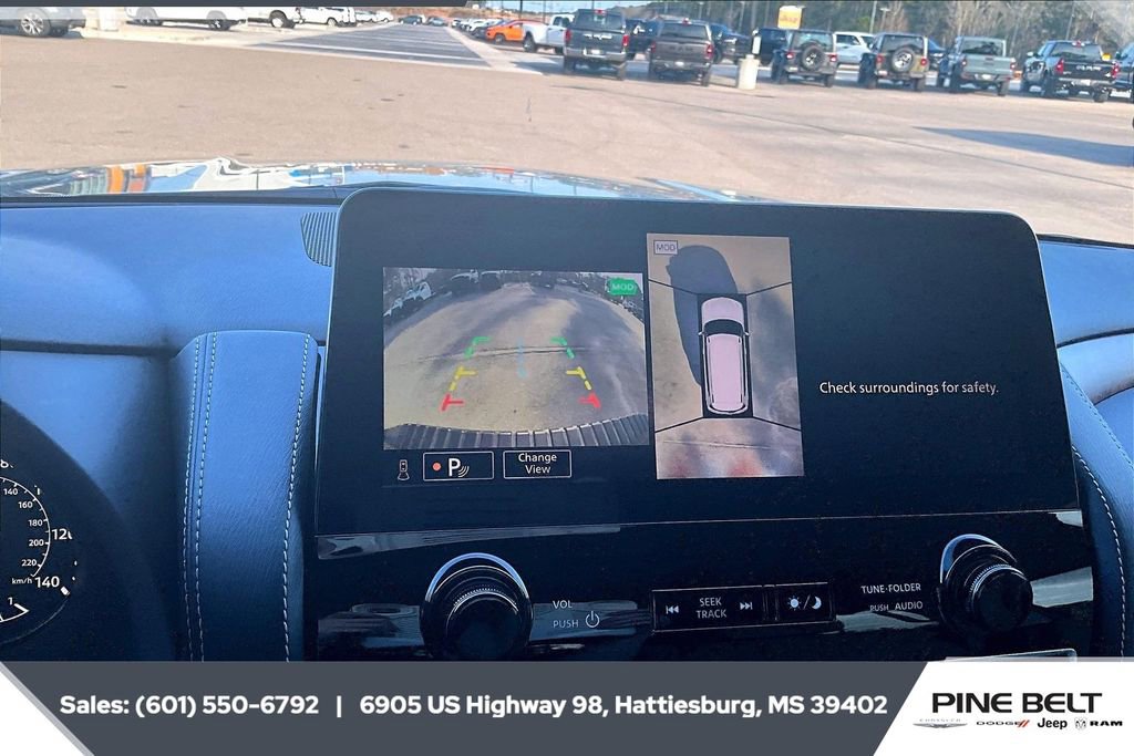 Used 2024 Nissan Armada SL w/ Captain's Chairs Package image 15