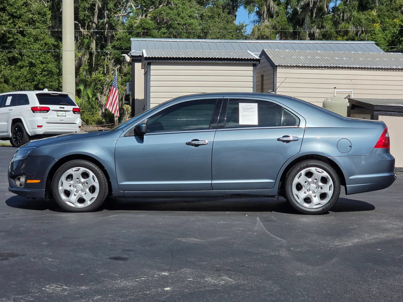 Used 2011 Ford Fusion SE FWD image 8