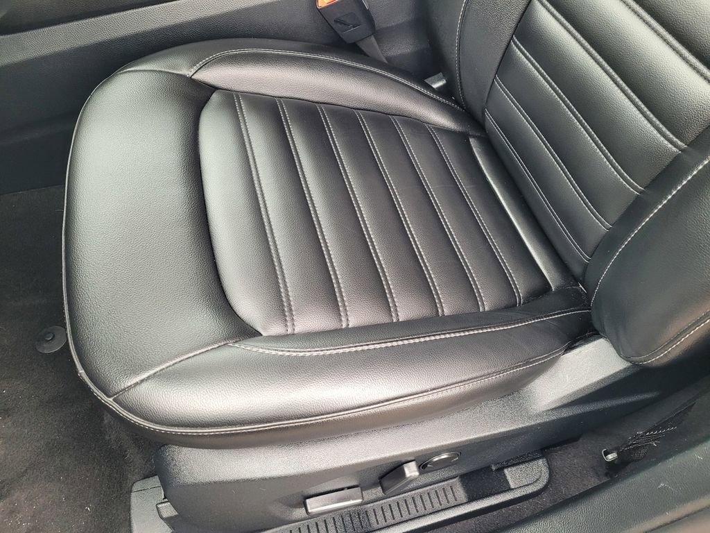 Used 2022 Ford Edge SEL w/ Convenience Package image 11