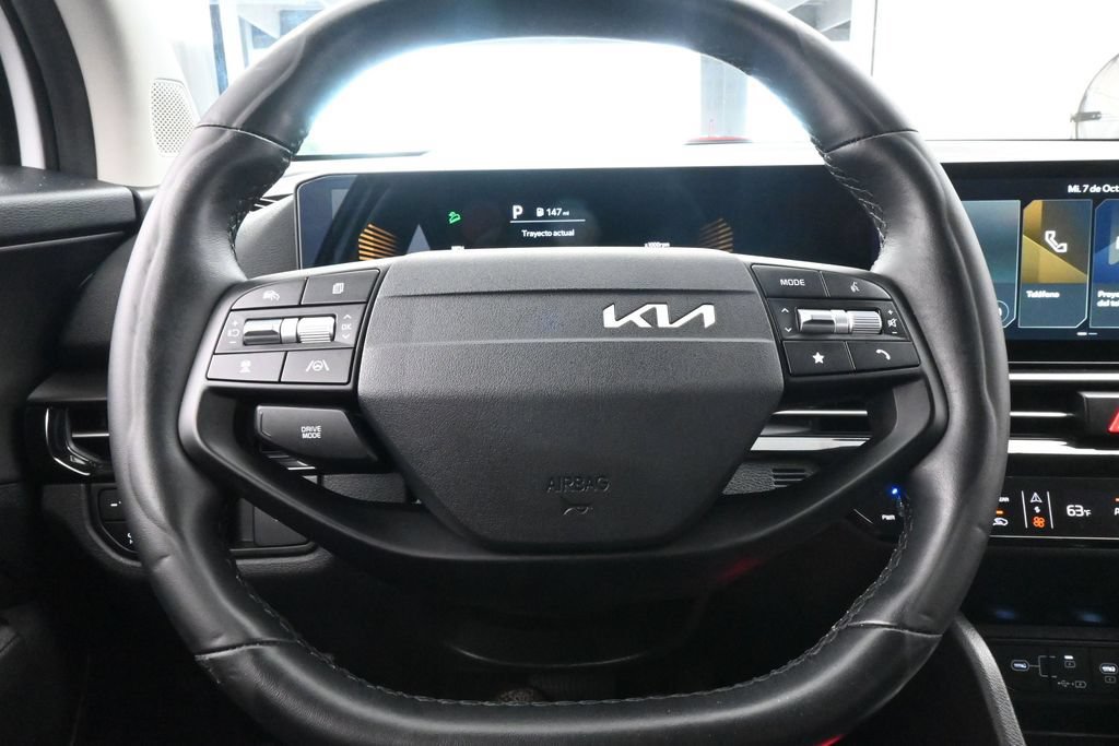 Used 2026 Kia Sportage EX FWD image 29