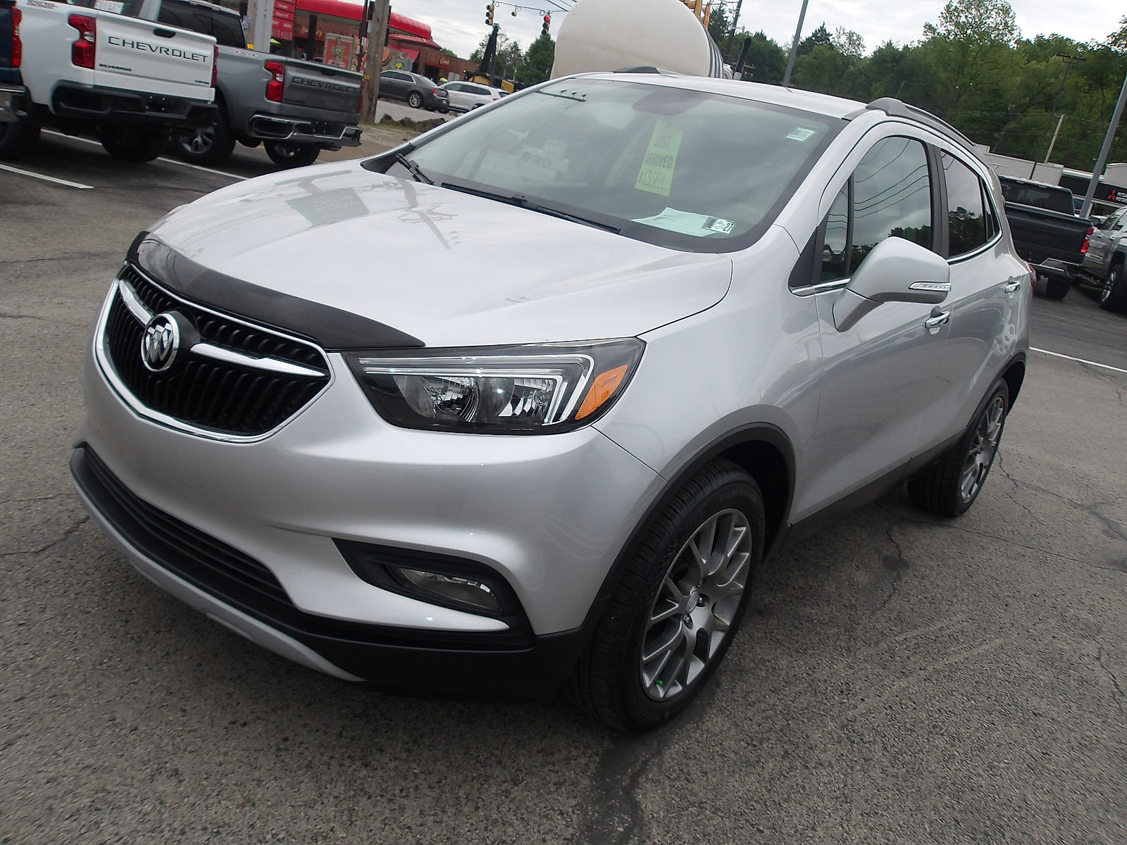 Used 2018 Buick Encore Sport Touring FWD image 3