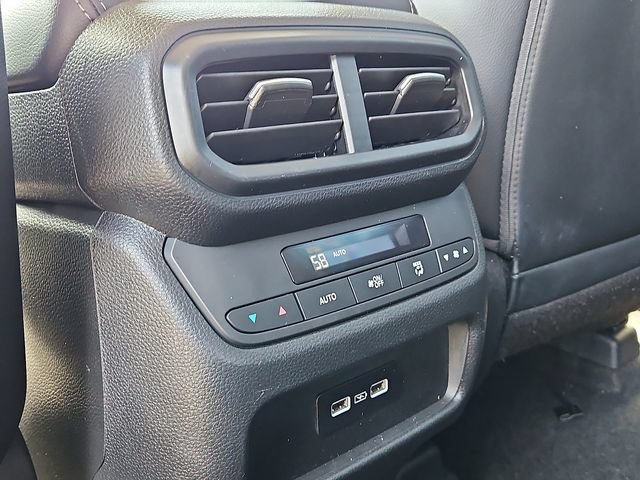 Used 2023 Honda Pilot EX-L image 12