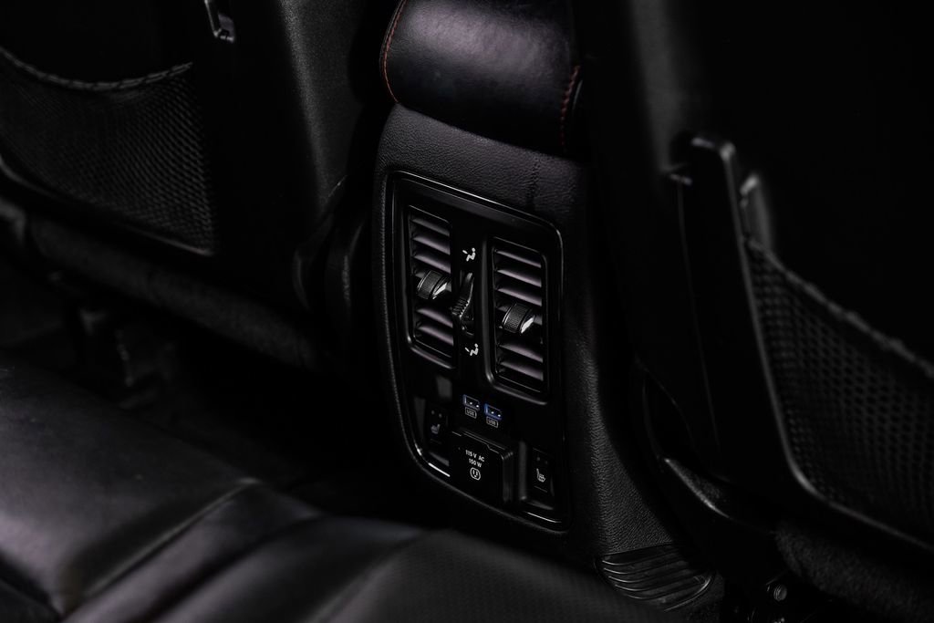 Used 2014 Dodge Durango R/T w/ Premium Nappa Leather Group image 38