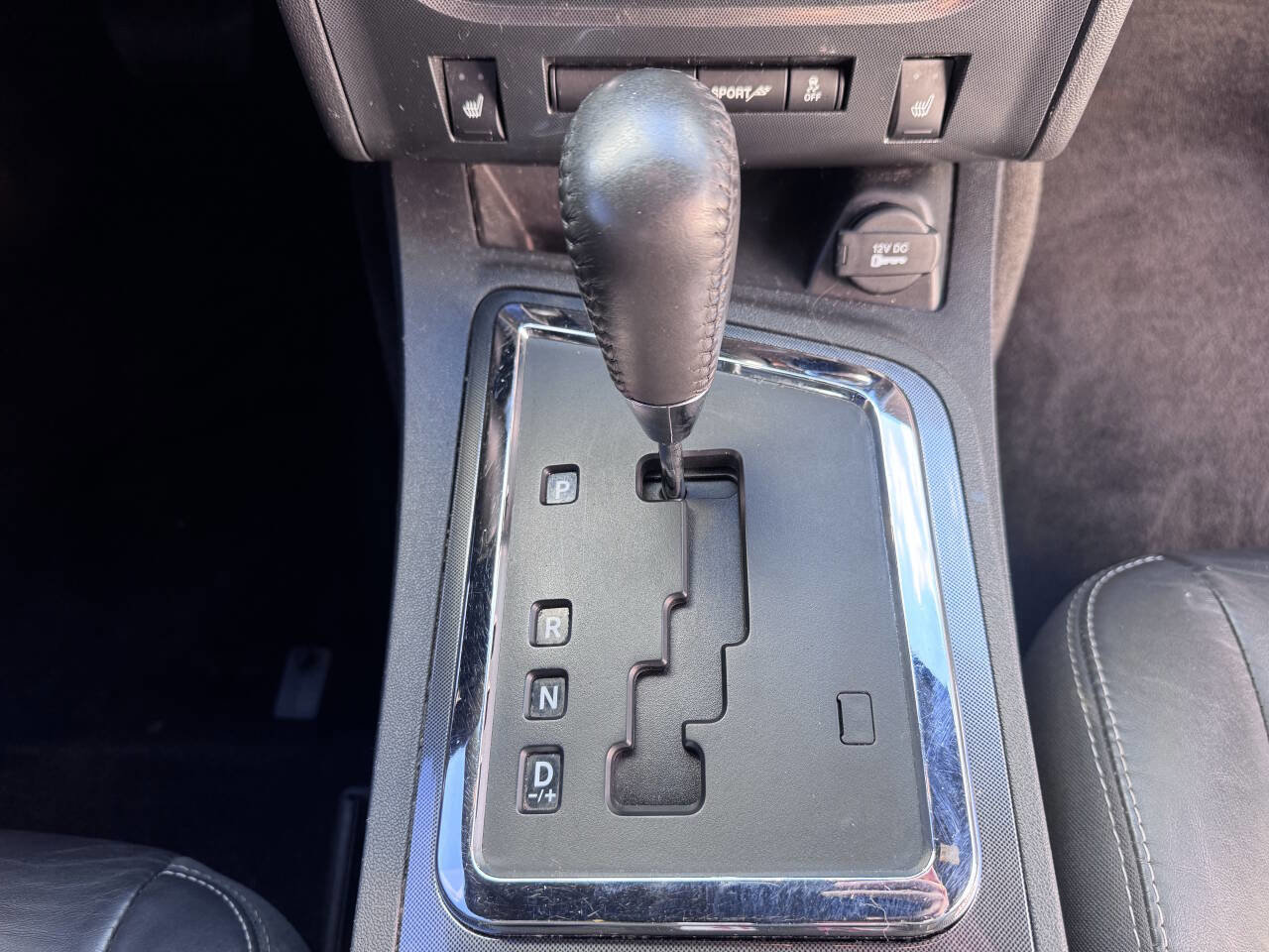 Used 2014 Dodge Challenger SXT RWD image 17