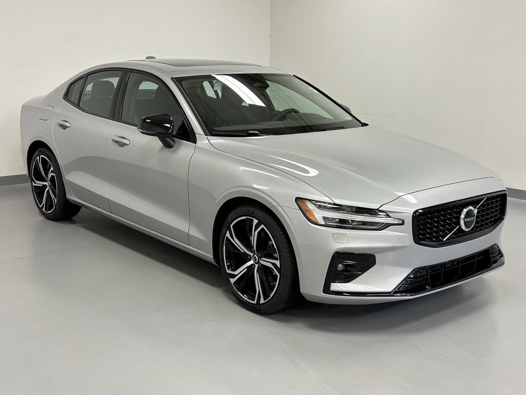 New 2024 Volvo S60 B5 Core w/ Climate Package image 4