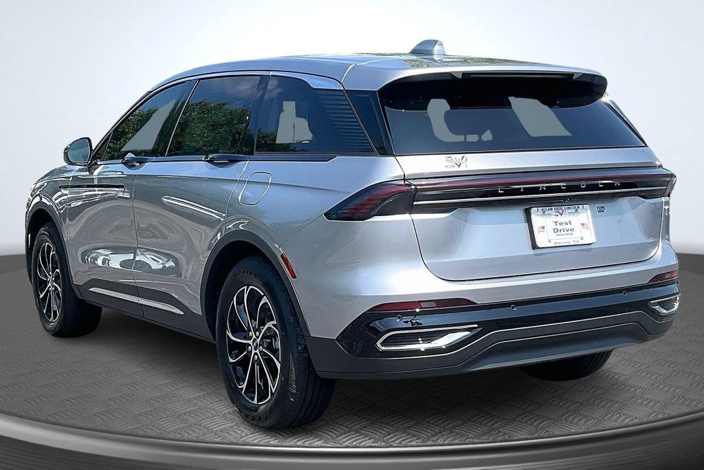 New 2026 Lincoln Nautilus Premier AWD/4WD image 3