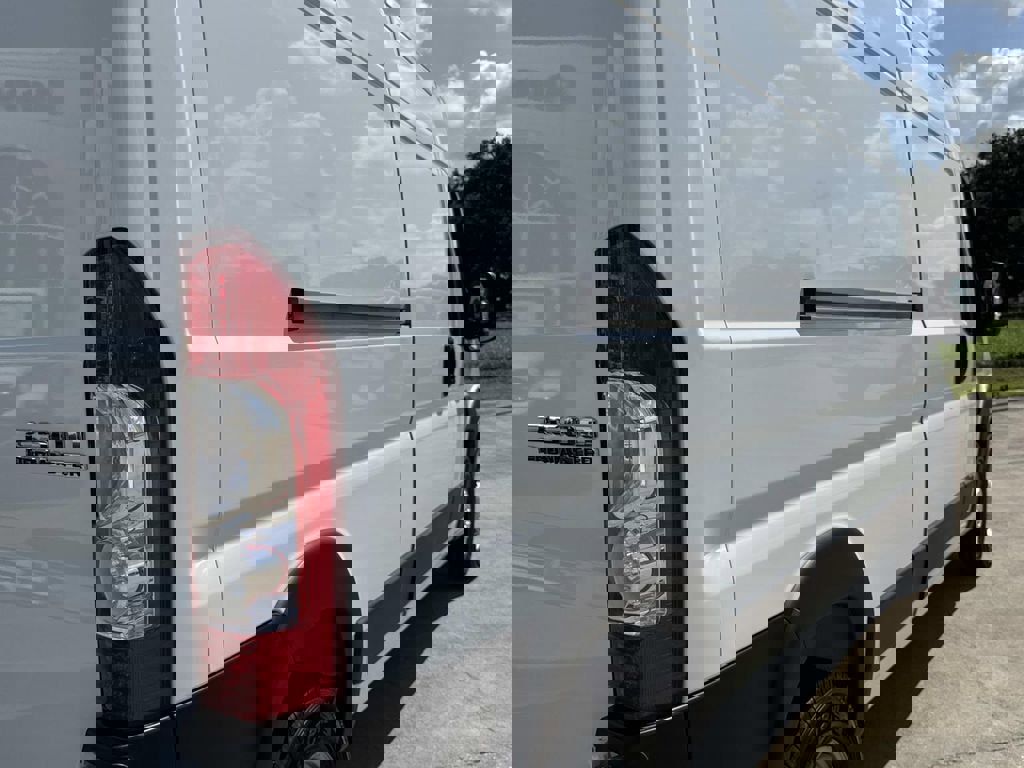 New 2026 RAM ProMaster 2500 w/ Convenience Group image 15
