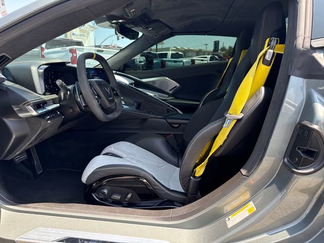 Used 2022 Chevrolet Corvette Stingray Premium Conv RWD image 9