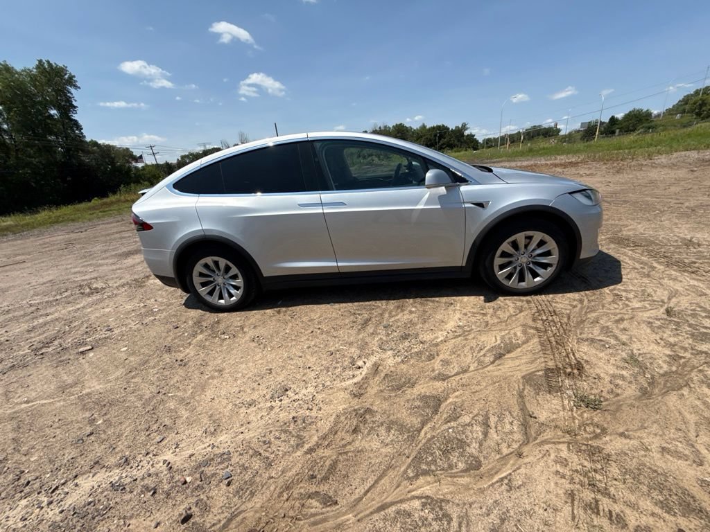 Used 2016 Tesla Model X 75D AWD/4WD image 51