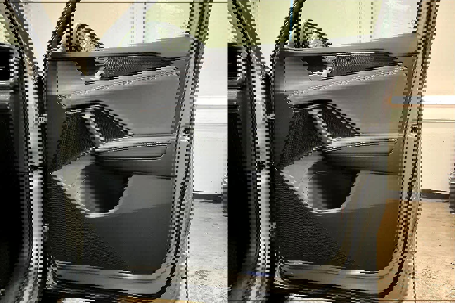 New 2026 Volkswagen Tiguan SE image 30