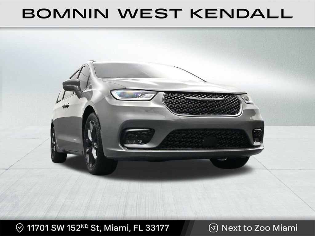 Used 2022 Chrysler Pacifica Limited w/ S Appearance Package image 27