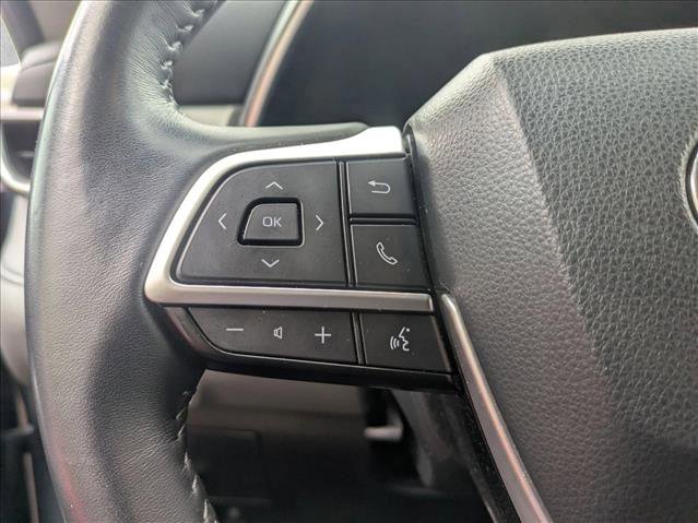 Used 2020 BMW 840i Coupe w/ Driving Assistance Package image 11