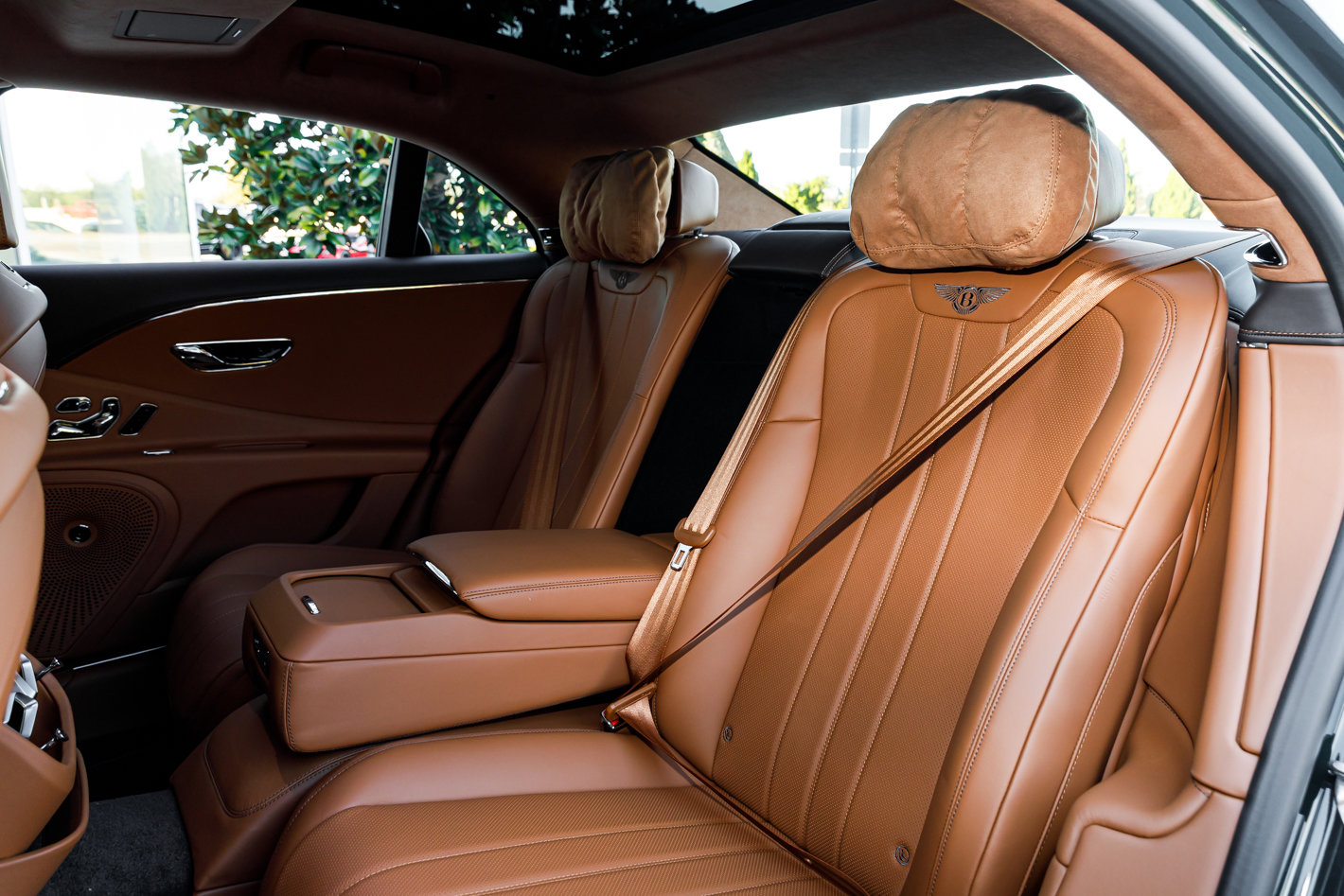 New 2026 Bentley Flying Spur Plug-In Hybrid image 33