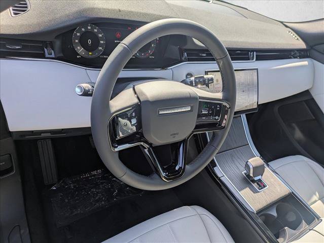 New 2026 Land Rover Range Rover Evoque S AWD/4WD image 3