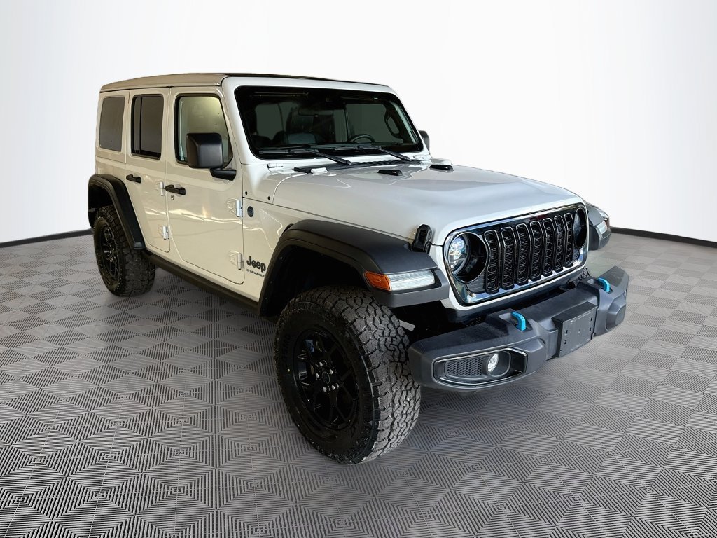 Used 2024 Jeep Wrangler Unlimited AWD/4WD image 4