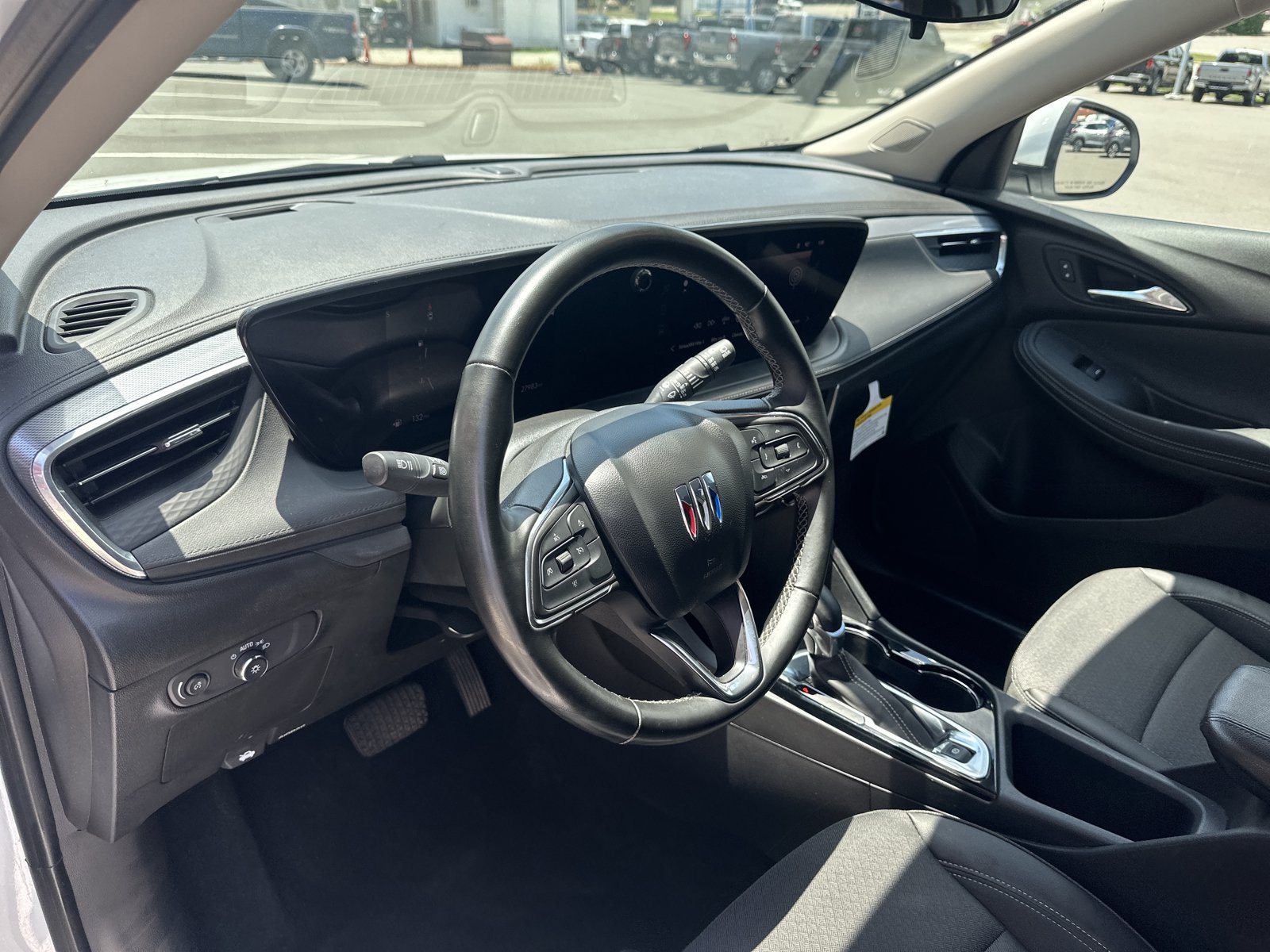 Used 2024 Buick Encore GX Preferred FWD image 16