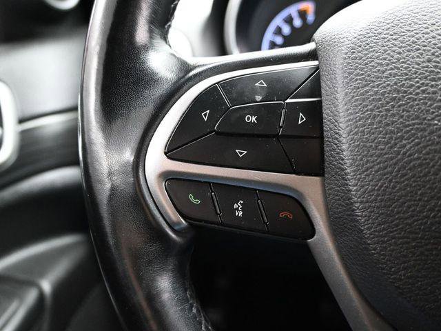 Certified 2022 Jeep Grand Cherokee Laredo E AWD/4WD image 27