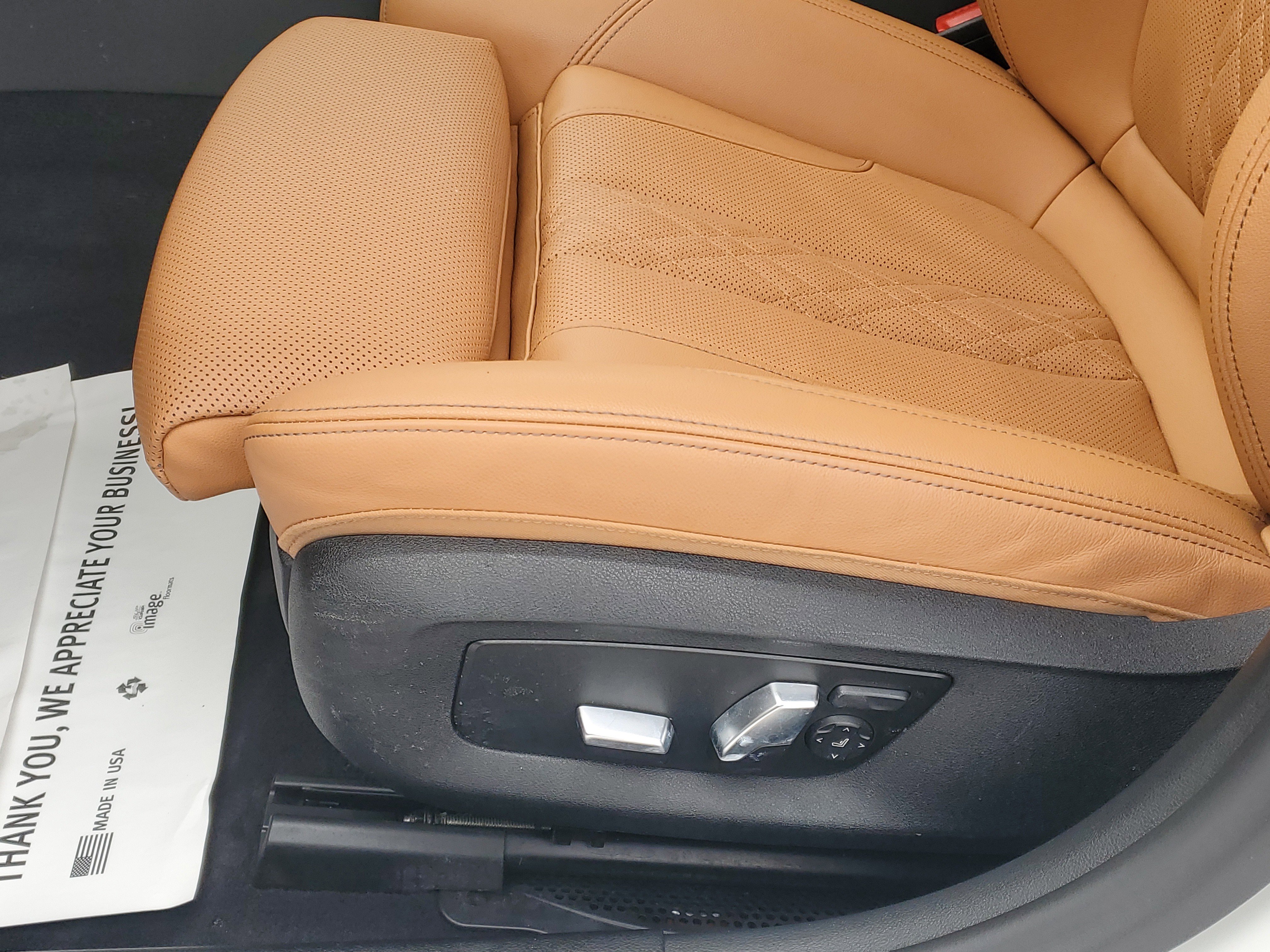 Used 2023 BMW 530i xDrive 530i xDrive w/ Premium Package image 9