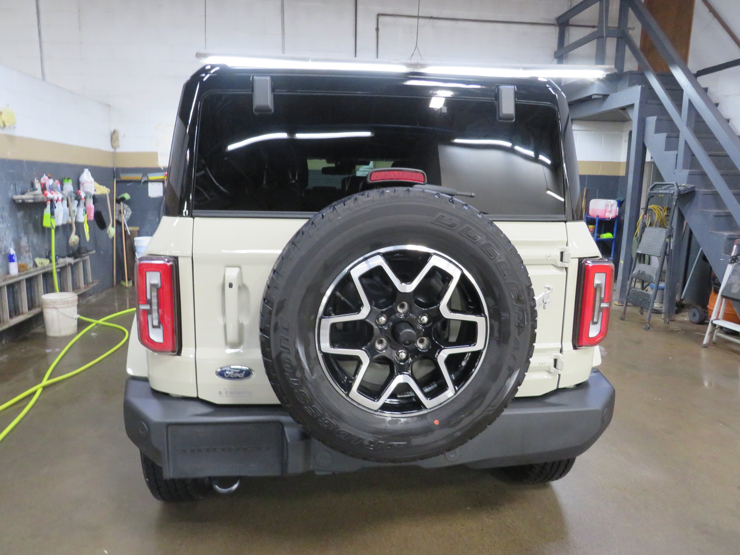 Used 2025 Ford Bronco Outer Banks AWD/4WD video 5