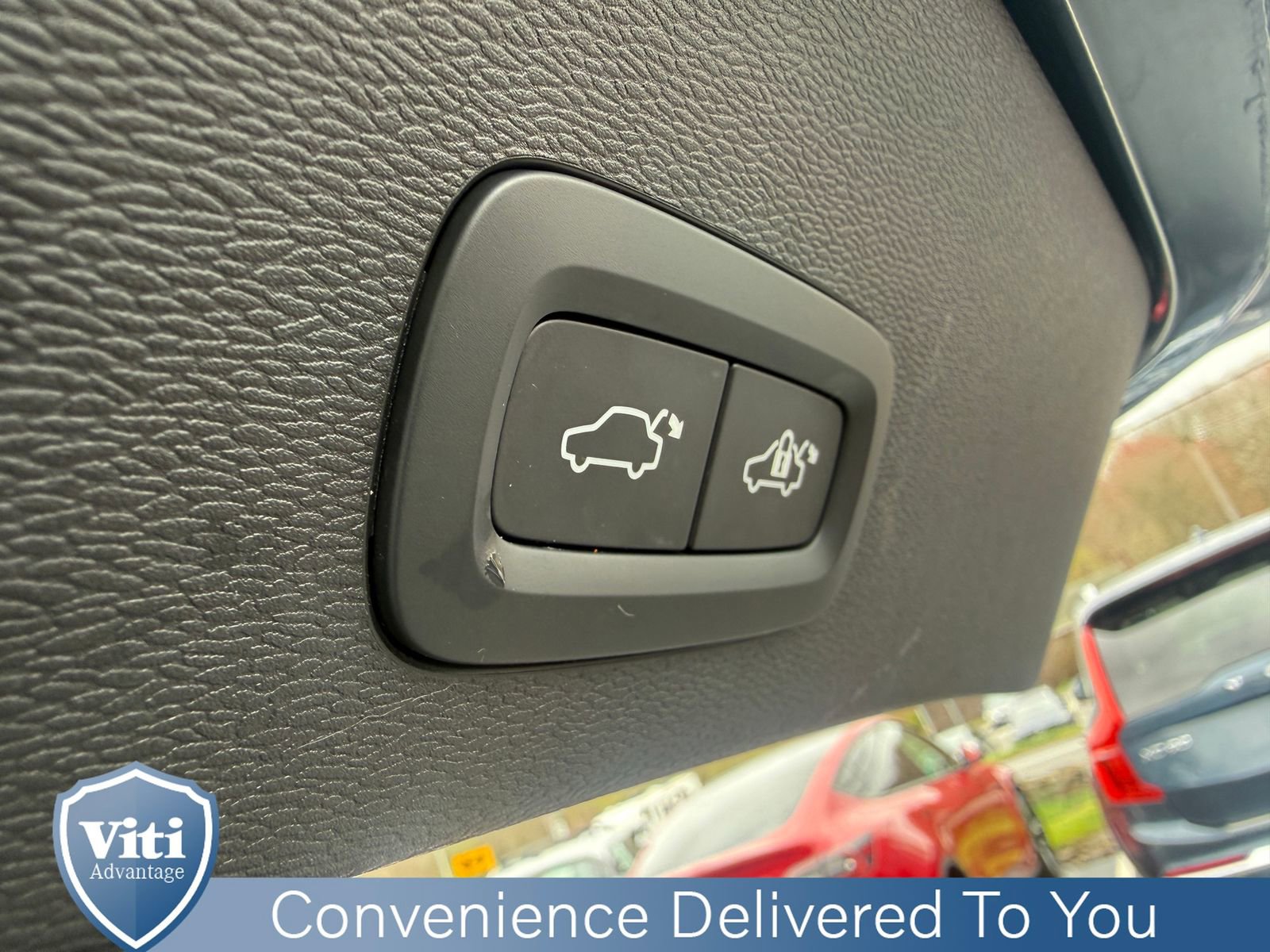 Used 2023 Volvo C40 P8 Recharge Ultimate AWD/4WD image 25