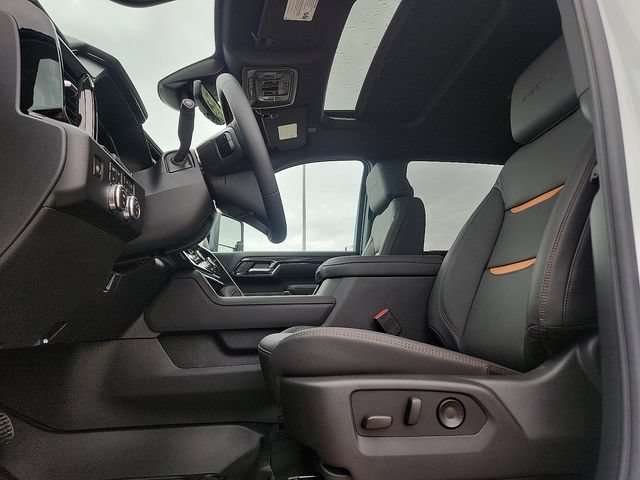 New 2026 GMC Sierra 3500 AT4 w/ Technology Package AWD/4WD image 12