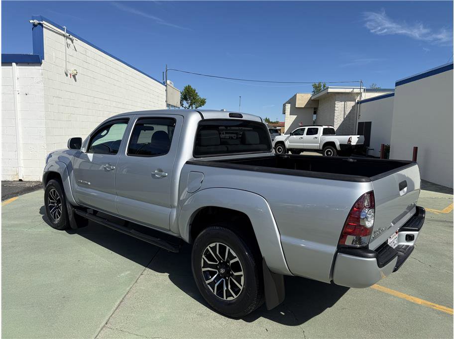Used 2010 Toyota Tacoma PreRunner RWD image 8