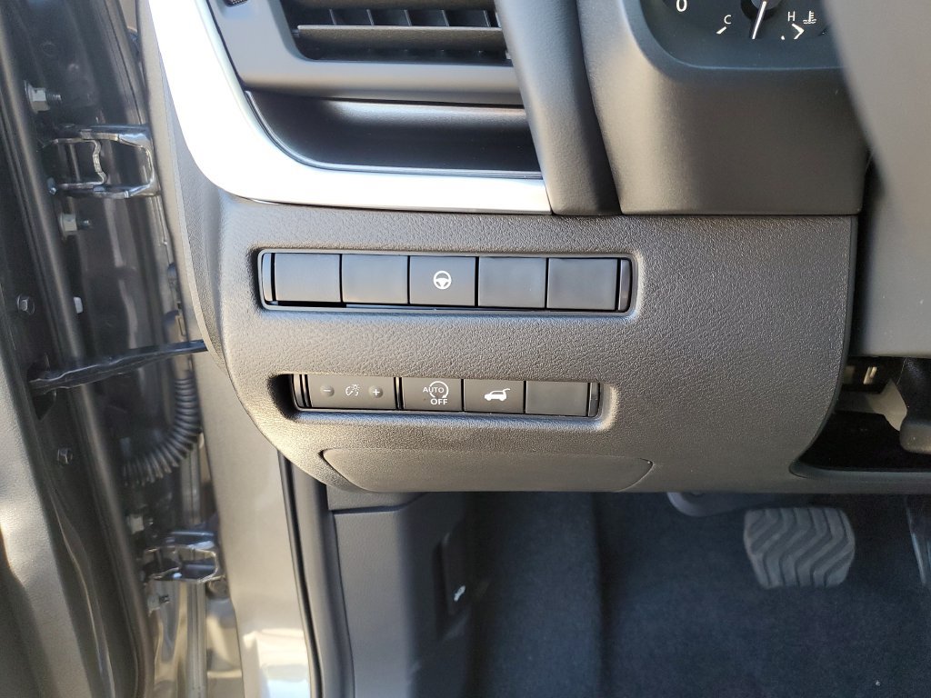 New 2026 Nissan Rogue SV AWD/4WD image 23