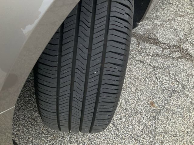 Used 2024 Chevrolet Malibu LT image 11