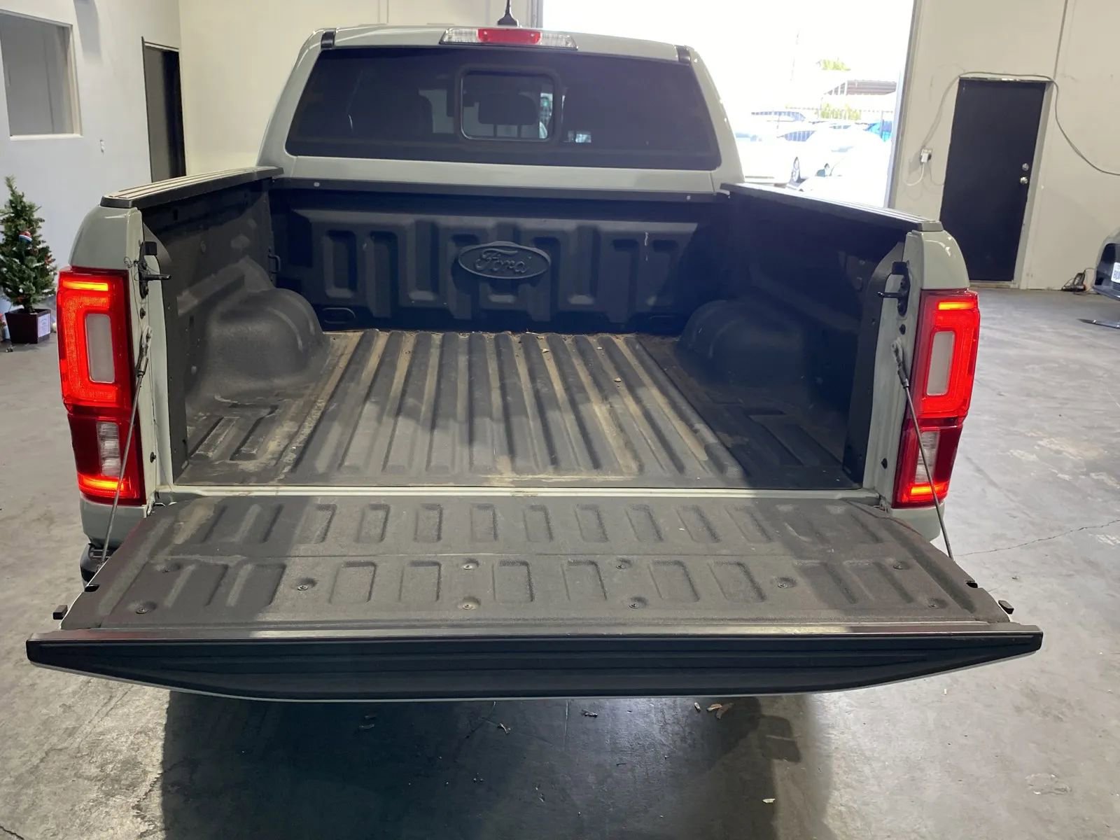 Used 2021 Ford Ranger Lariat w/ Equipment Group 501A High image 8