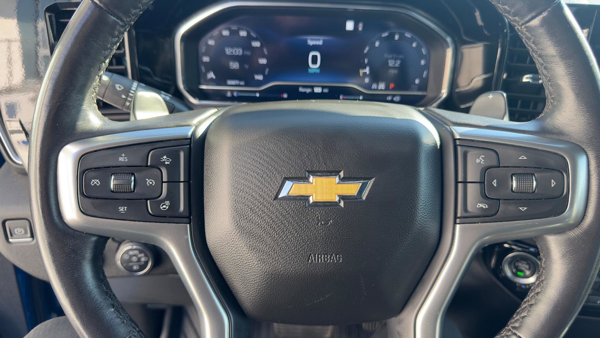 Used 2022 Chevrolet Silverado 1500 LTZ AWD/4WD image 17