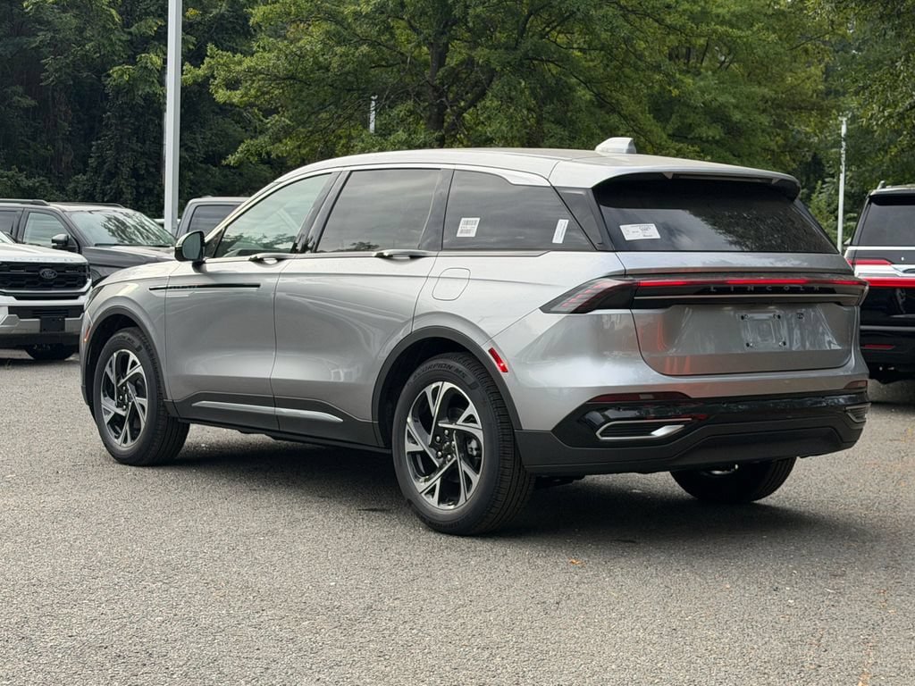 New 2026 Lincoln Nautilus Premier w/ Equipment Group 102A AWD/4WD image 4