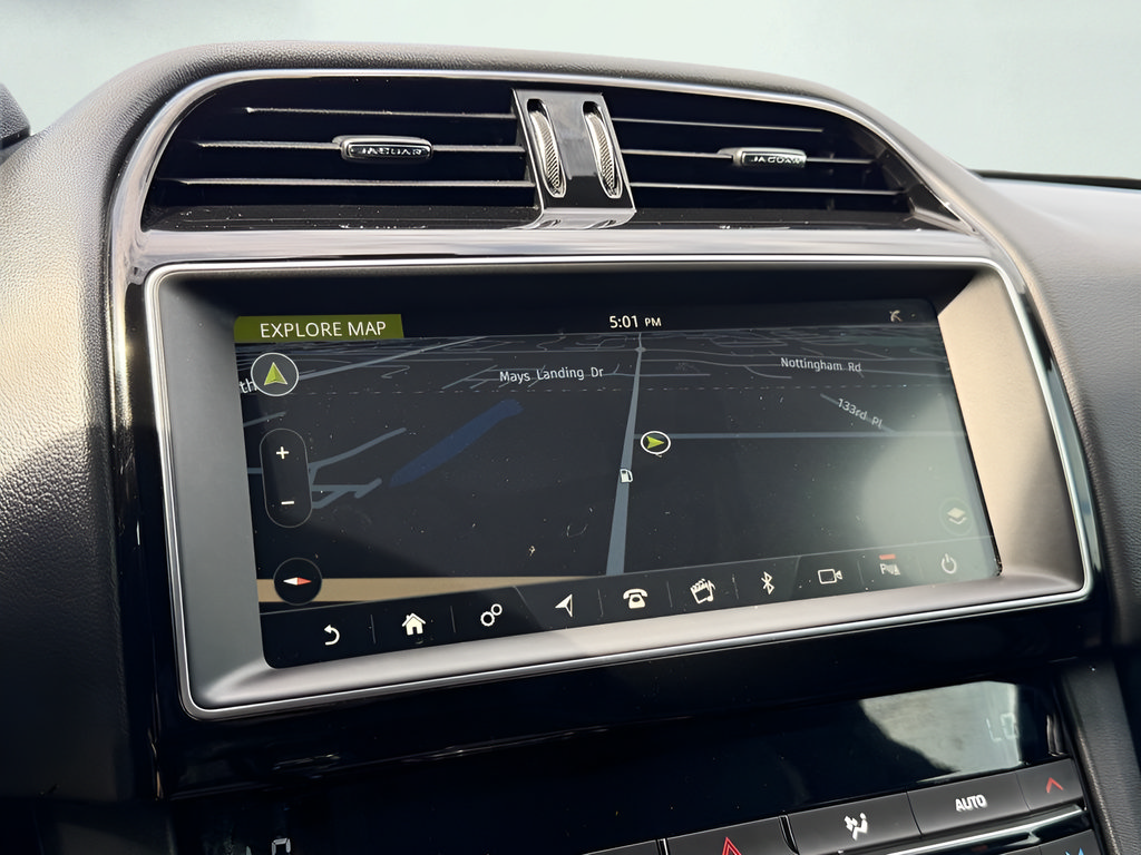 Used 2020 Jaguar F-PACE Premium AWD/4WD image 46