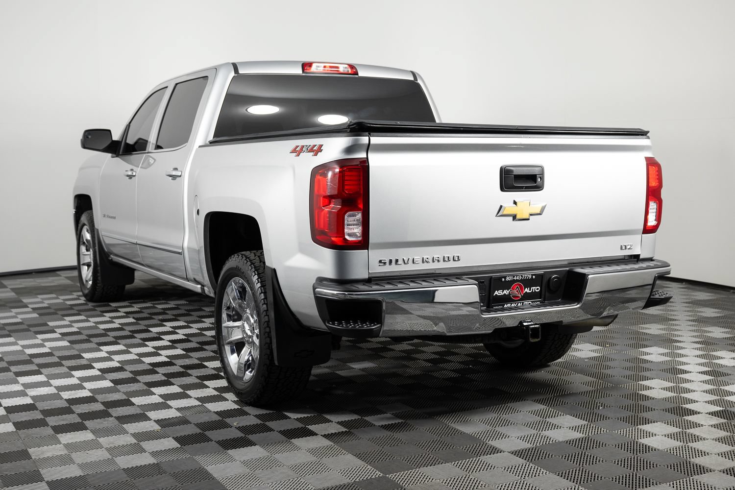 Used 2018 Chevrolet Silverado 1500 LTZ w/ Sport Package image 5