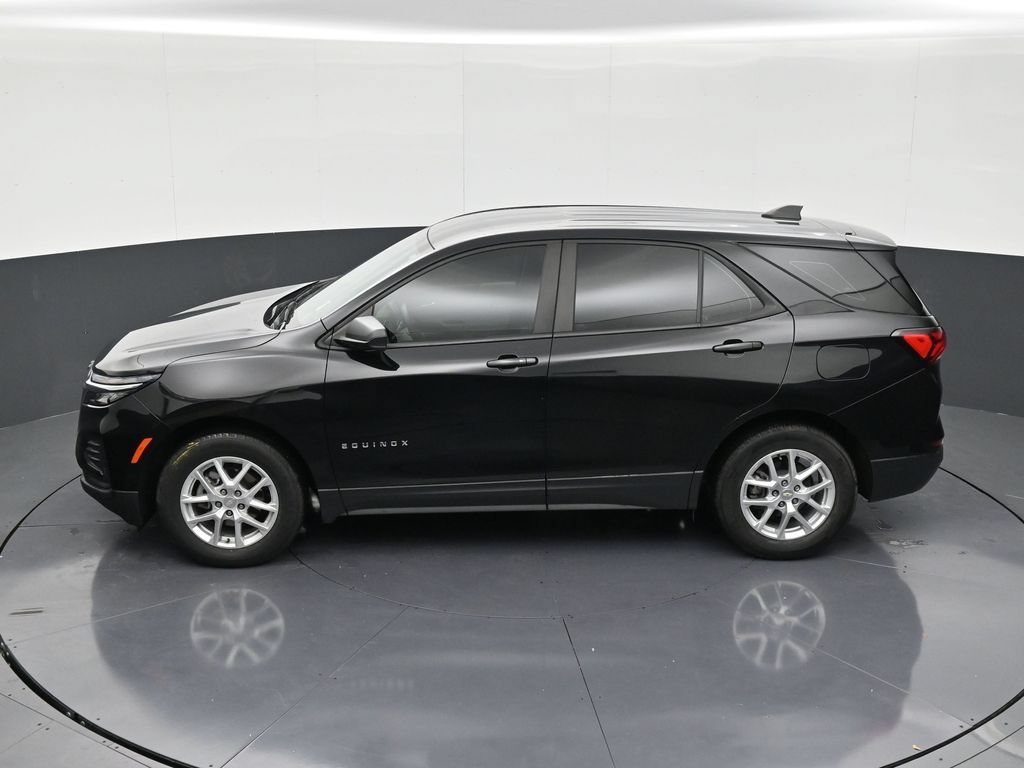 Used 2024 Chevrolet Equinox LS FWD image 12