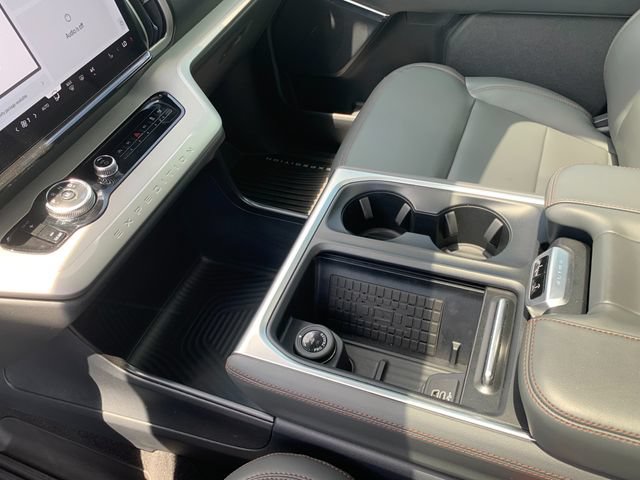 New 2025 Ford Expedition Active RWD image 37